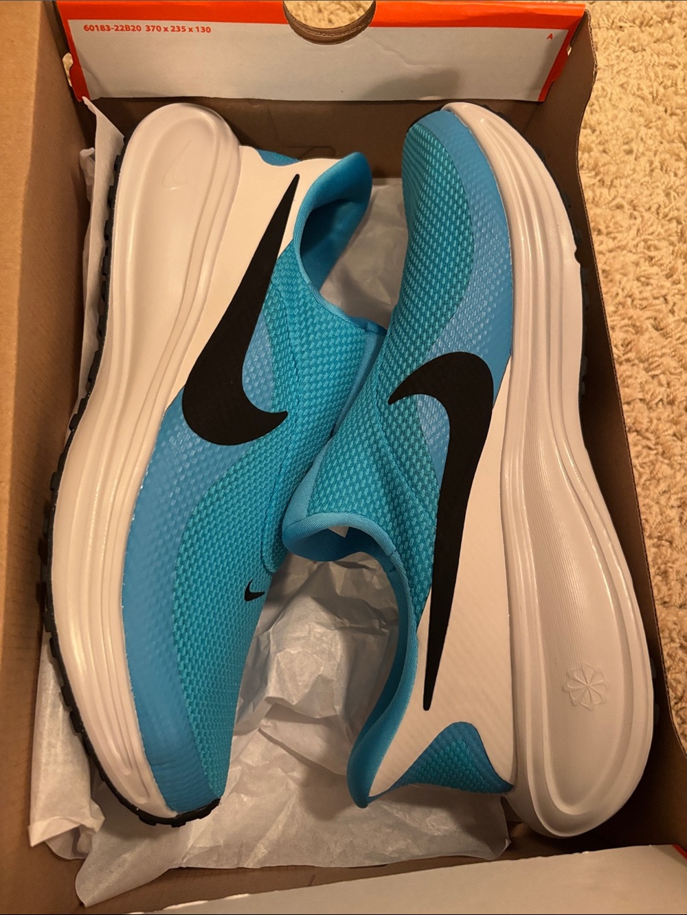 Nike Revolution 8 Easyon